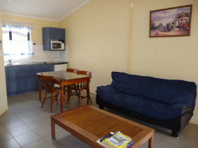Deluxe Family Apartment at Moura Motel